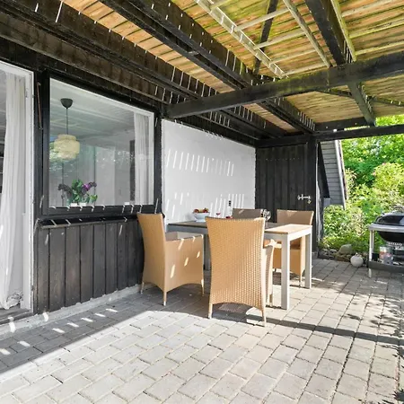 Sunna - 1km From The Sea By Interhome Feriehus *